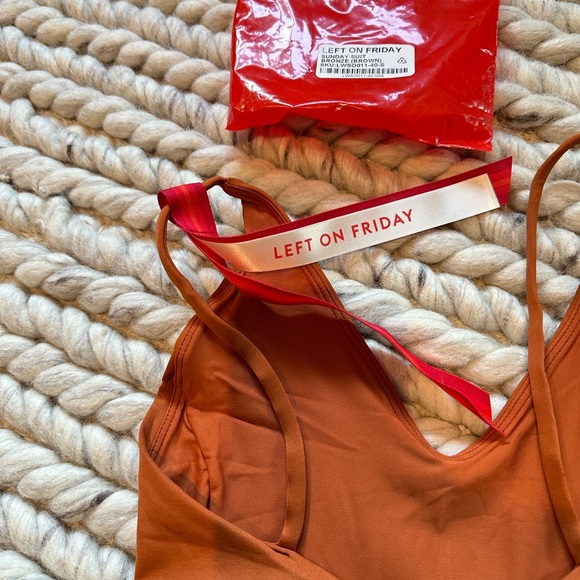 NWT Left On Friday Sunday Suit, Bronze (Brown) Size Small, Regular Length - Picture 6 of 9